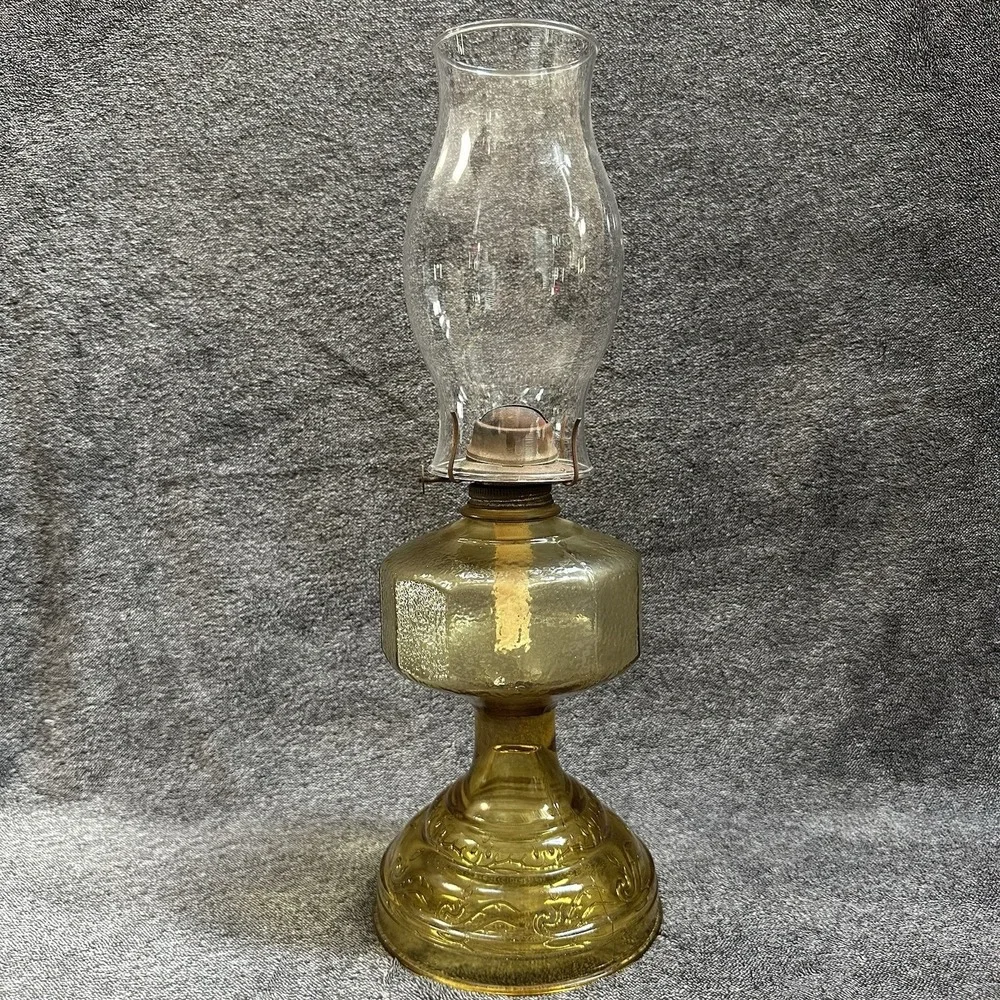 VTG Bartlett Collins Amber Glass Kerosene Oil Lamp Hurricane Chimney 18